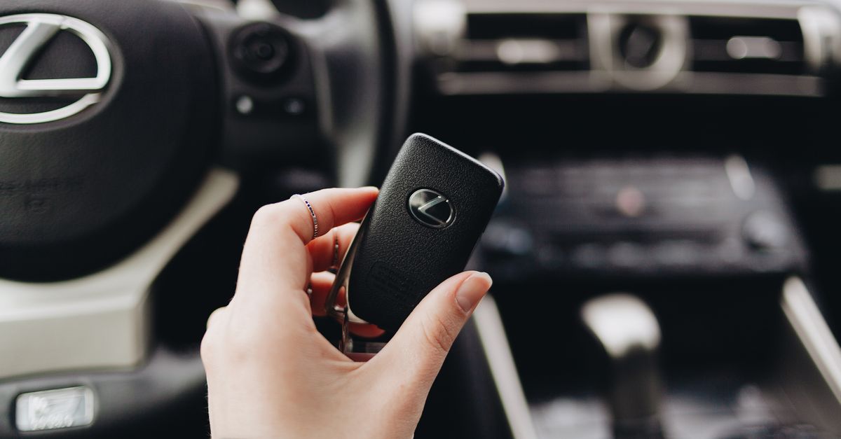 Acura car key fob — Bensalem Locksmiths